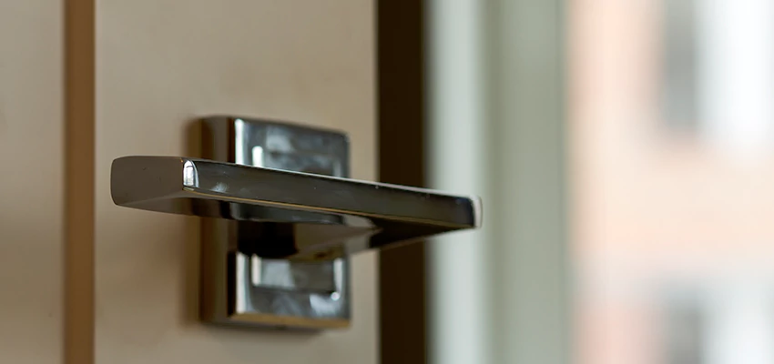 Door Lever Knob Repair in Golden Hills, California