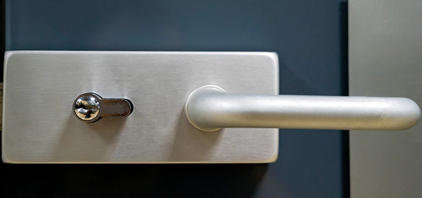 Change Patio Door Locks in Golden Hills, California
